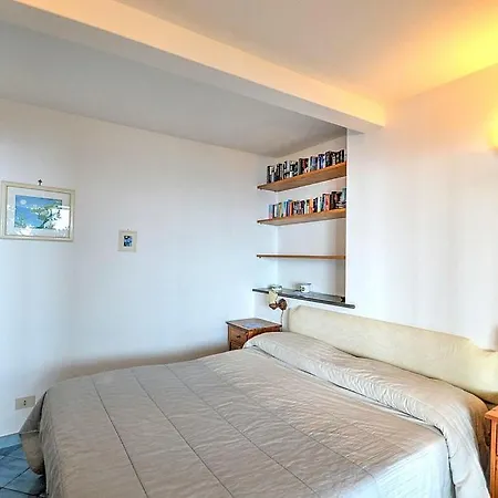 Sleeps 2 Air Con Wifi Villa Praiano